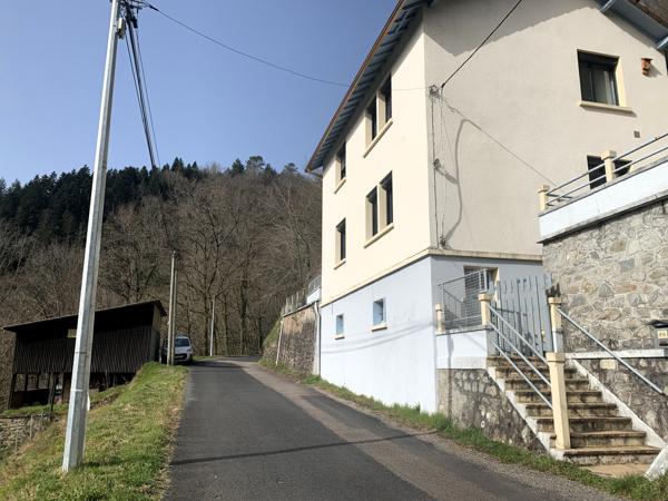 Maison restaurée avec jolie vue et terrain