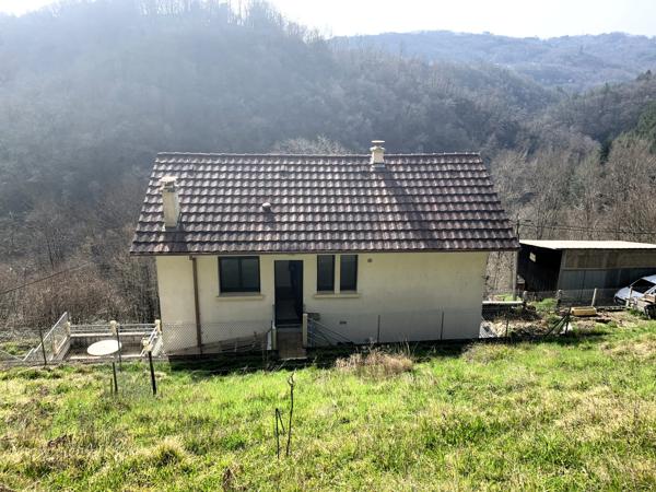 Maison restaurée avec jolie vue et terrain