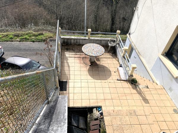 Maison restaurée avec jolie vue et terrain