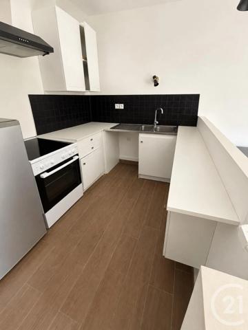 Appartement T3 à vendre  3 pièces - 61,26 m 2   ARLES  - 13