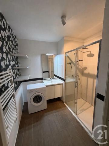 Appartement T3 à vendre  3 pièces - 61,26 m 2   ARLES  - 13