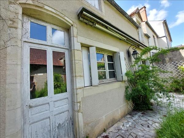 Maison à vendre |  Saint-Amand-Montrond |  6 pièces | 197 m²
