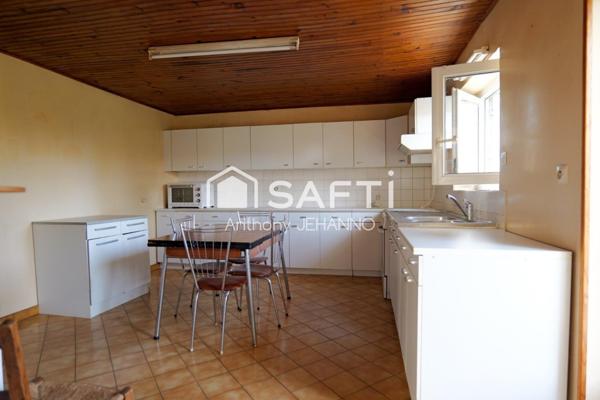 Maison 160 m² au calme avec beau terrain.