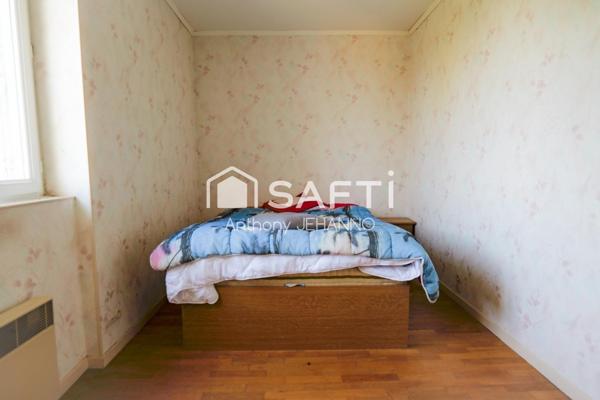 Maison 160 m² au calme avec beau terrain.