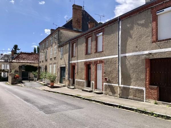 Jolie maison de village avec tout à portée de main