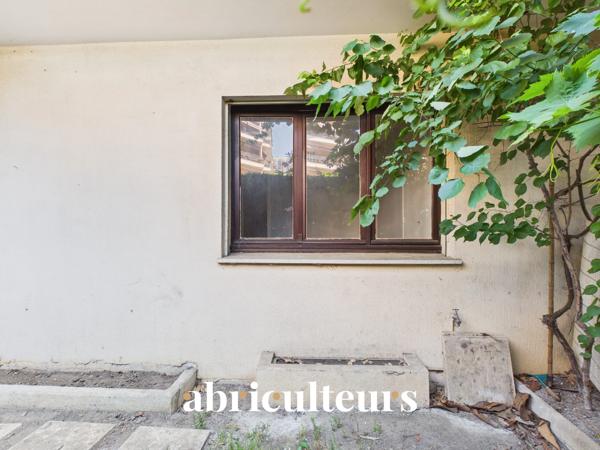 Agréable 2 pièces de 42 m² en rez-de-jardin avec terrasse et cave Le Cannet