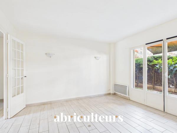 Agréable 2 pièces de 42 m² en rez-de-jardin avec terrasse et cave Le Cannet