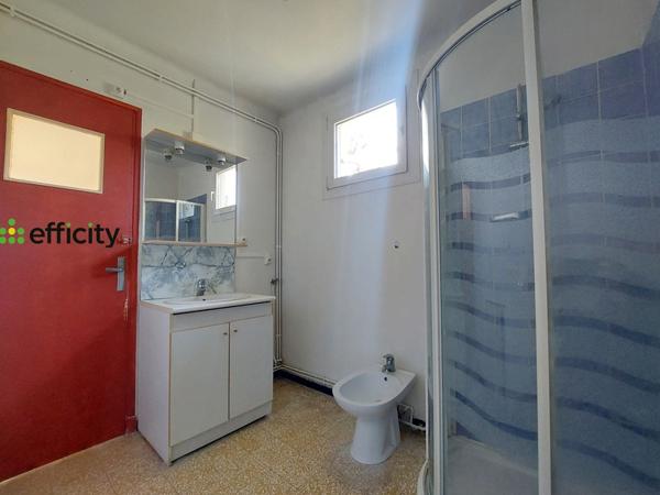 Maison
         4 pièces
        - 75 m² Exclusivité 160 000 € *