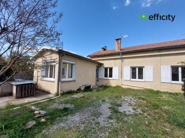 Maison
         4 pièces
        - 75 m² Exclusivité 160 000 € *