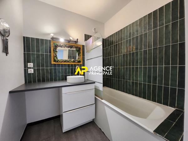 Appartement 3 pièces, avec balcon, parking et cave à 7 minutes de la gare du centre ville d'ARGENTEUIL . €205 000 ** - Référence 4415