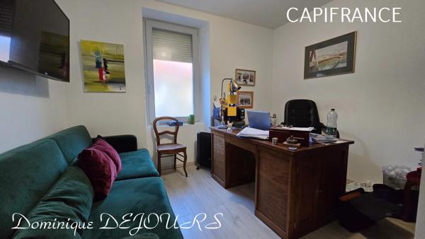 En Ardèche, dans la magnifique Vallée de l'Eyrieux et à 25 minutes de Valence et de l'autoroute A7, grande maison de 248 m² - belles prestations - Terrains plat - Bois - Source - Arrêt bus pr Valence