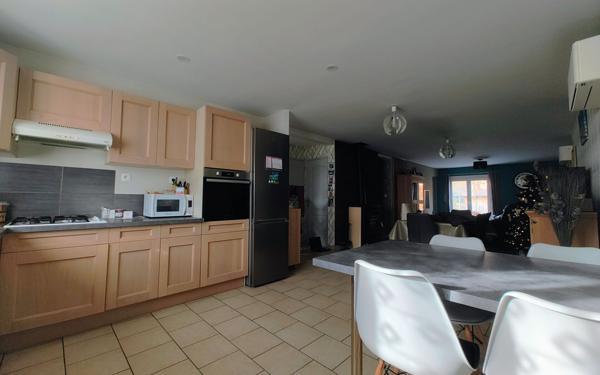 Maison à vendre    4 pièces • 98 m2 Guise