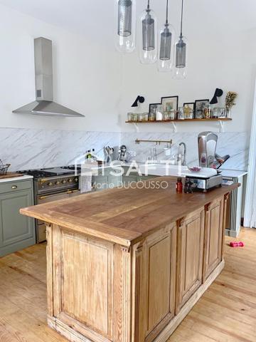 Demeure bourgeoise avec maison d’amis et piscine