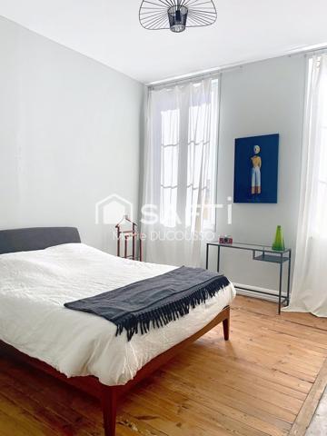 Demeure bourgeoise avec maison d’amis et piscine