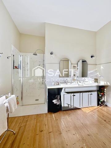 Demeure bourgeoise avec maison d’amis et piscine