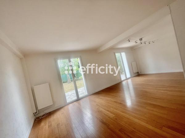 Maison
         7 pièces
        - 168 m² Exclusivité 375 000 € *