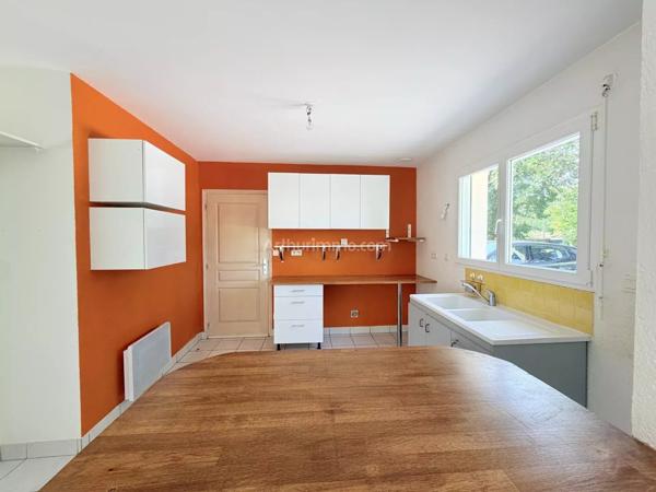 Vente                                                      Maison
                        
                     5 pièces                      103 m2                     à Auray