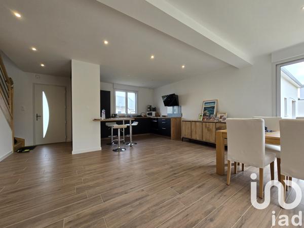 House for sale 6 rooms 123 m² Saint-Renan