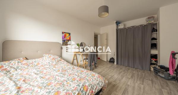 À vendre Immeuble 200 m² - Bordeaux 33800