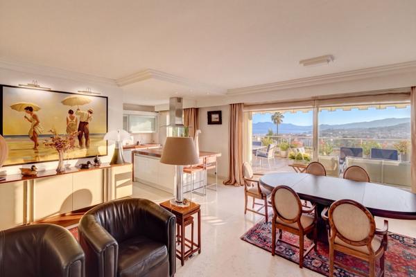 Vente Appartement de luxe Cannes 4 Pièces 135 m²