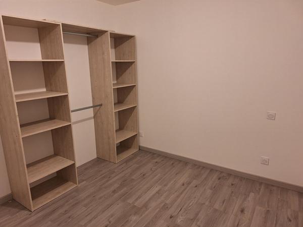 MAISON DE PLAIN PIED 2 CHAMBRES A JONZAC - LIBRE AU 1ER AOUT