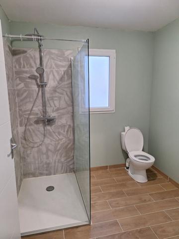 MAISON DE PLAIN PIED 2 CHAMBRES A JONZAC - LIBRE AU 1ER AOUT