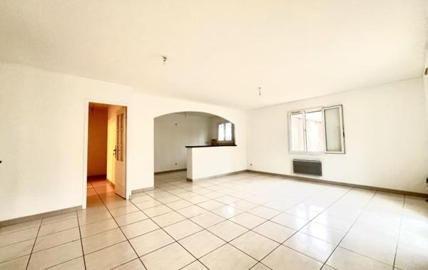 Vente Maison plain pied avec jardin rénové(e) Nimes   