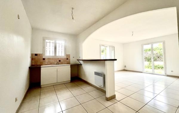Vente Maison plain pied avec jardin rénové(e) Nimes   