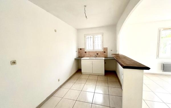 Vente Maison plain pied avec jardin rénové(e) Nimes   