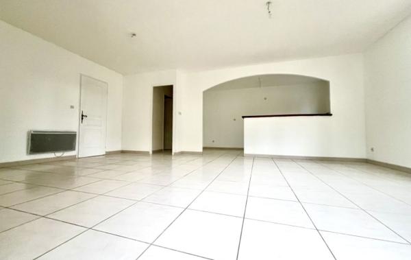 Vente Maison plain pied avec jardin rénové(e) Nimes   