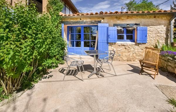 Villes-sur-Auzon (84570) Maison avec gîte attenant et piscine