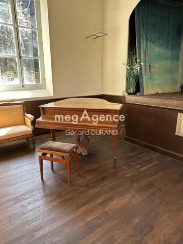 Loft/atelier/surface à ANGLES-SUR-L'ANGLIN, 86260 - 1 pièce 130m²