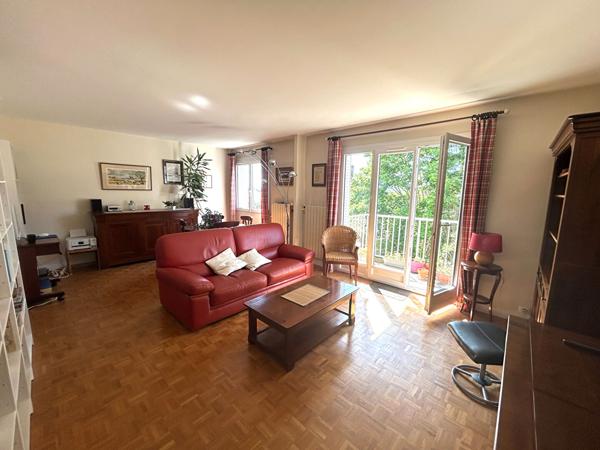 APPARTEMENT QUARTIER BLONDEAUX