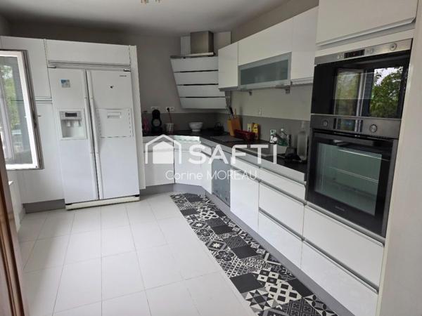 grande maison  familiale de 211 m2 avec appartement, 6 chambres