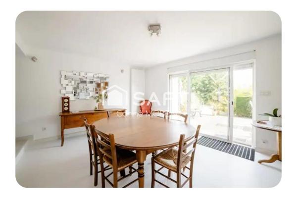 grande maison  familiale de 211 m2 avec appartement, 6 chambres