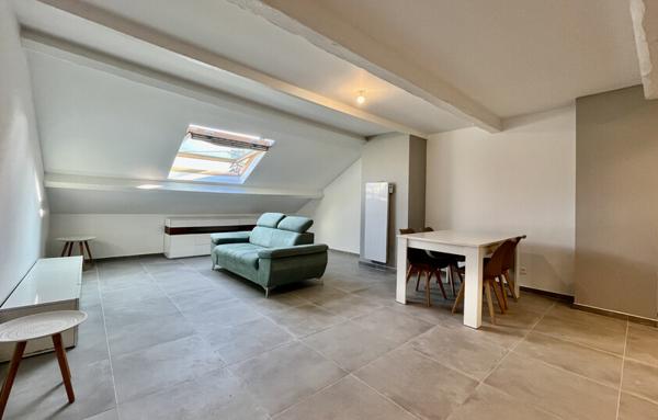 Appartement T3 rénové de 63,47m2 (Loi Carrez) et 88,48m2 utiles