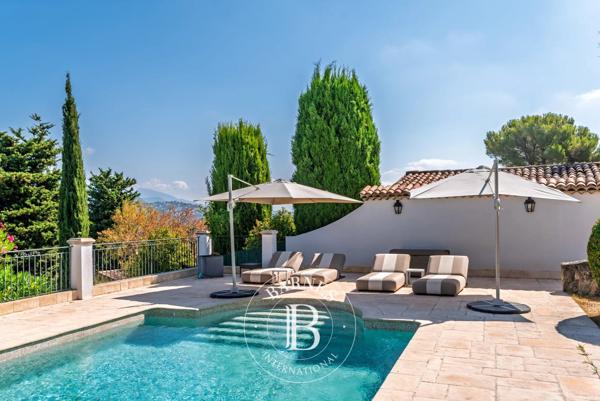 Peymeinade, Villa 4 Chambres -  301 m² à vendre