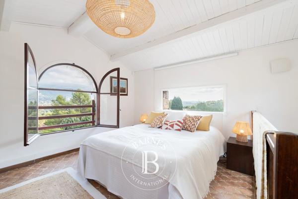 Peymeinade, Villa 4 Chambres -  301 m² à vendre