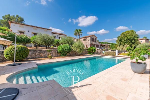 Peymeinade, Villa 4 Chambres -  301 m² à vendre