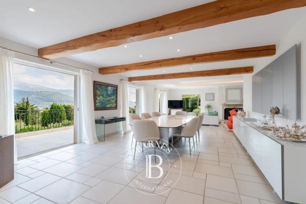 Peymeinade, Villa 4 Chambres -  301 m² à vendre