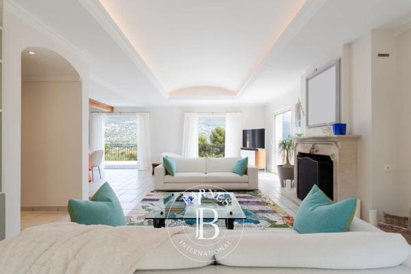 Peymeinade, Villa 4 Chambres -  301 m² à vendre