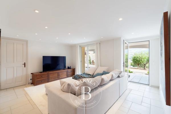 Peymeinade, Villa 4 Chambres -  301 m² à vendre