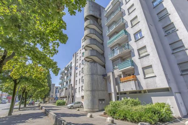 Appartement Grenoble 4 pièce(s) 66 m2