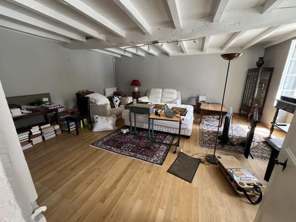 Maison à vendre |  Chassors |  7 pièces | 220 m²