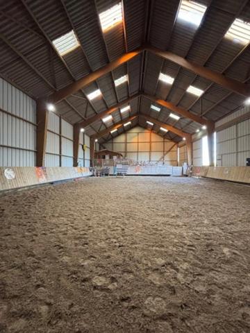 Corps de ferme équestre du XIXᵉ siècle