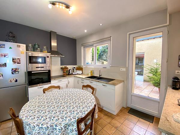 Maison Laval 5 chambres 8 pièces