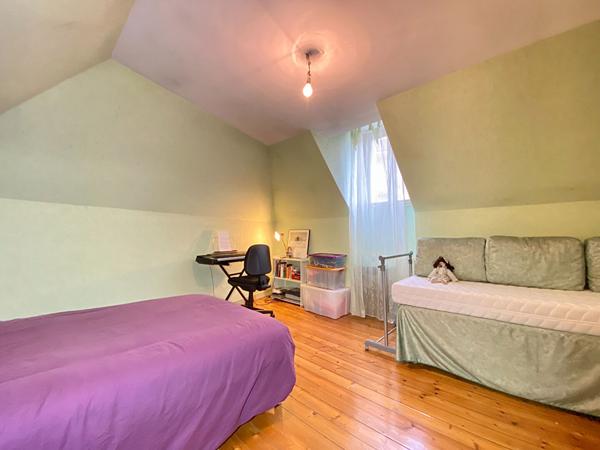 Maison Laval 5 chambres 8 pièces