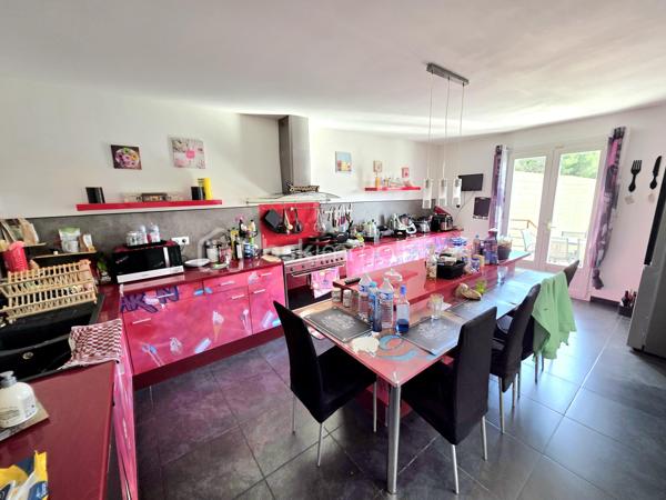 Maison de 390 m²