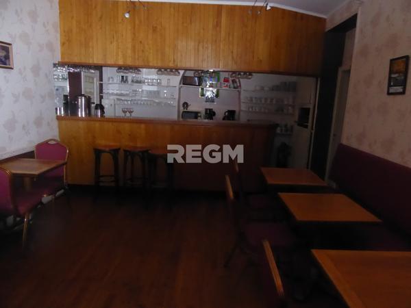 Saint-Séverin (16390) Magnifique ensemble immobilier, comprenant gites, cuisine équipée pour restauration grande salle de restaurant