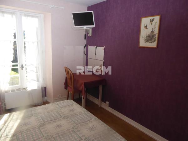 Saint-Séverin (16390) Magnifique ensemble immobilier, comprenant gites, cuisine équipée pour restauration grande salle de restaurant